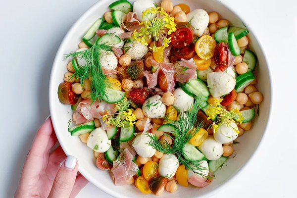 Springy mozzarella & chickpea salad