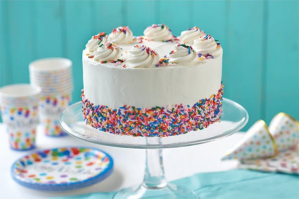 Sprinkle cake with cream cheese frosting 