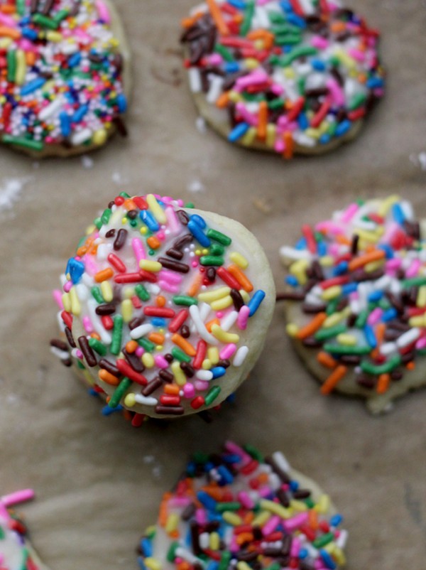 Sprinkle cookies