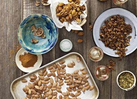 Sprouted spicy nuts