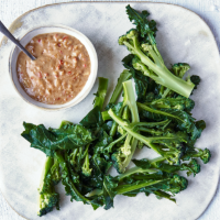 Sprouting broccoli with satay sauce