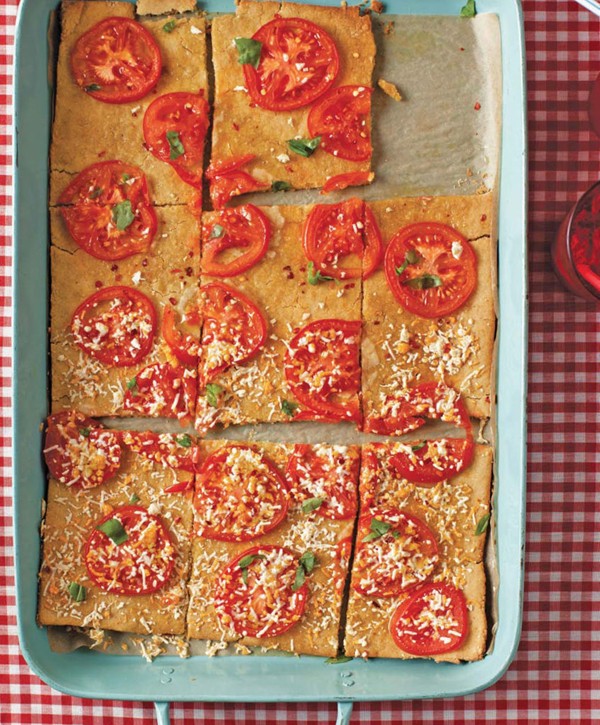 Square-pan tomato pizza