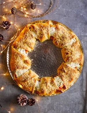 Squash & ricotta croissant wreath