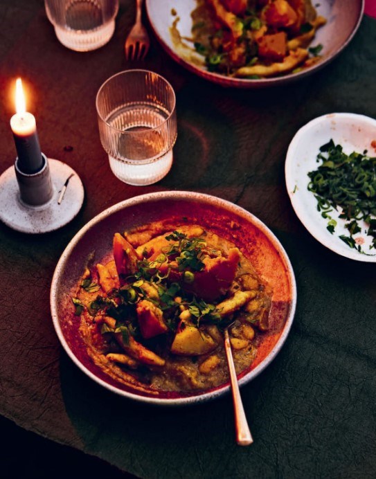 Squash and butter bean curry with spinners
