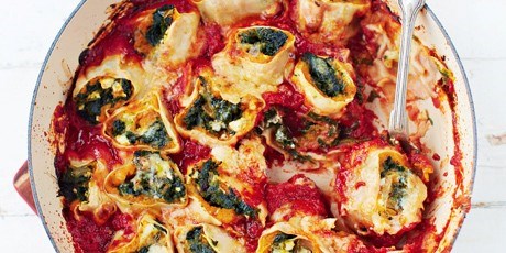 Squash and spinach pasta rotolo
