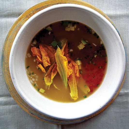 Squash blossom soup (Caldo xóchitl con flor de calabaza)