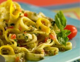 Squash pasta salad with vegan two-herb pesto