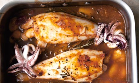 Squid stuffed with judión beans and tomato