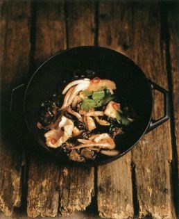 Squid with shiitake and Judas' ears