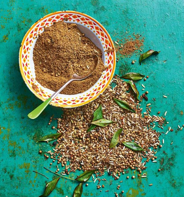 Sri Lankan roasted curry powder
