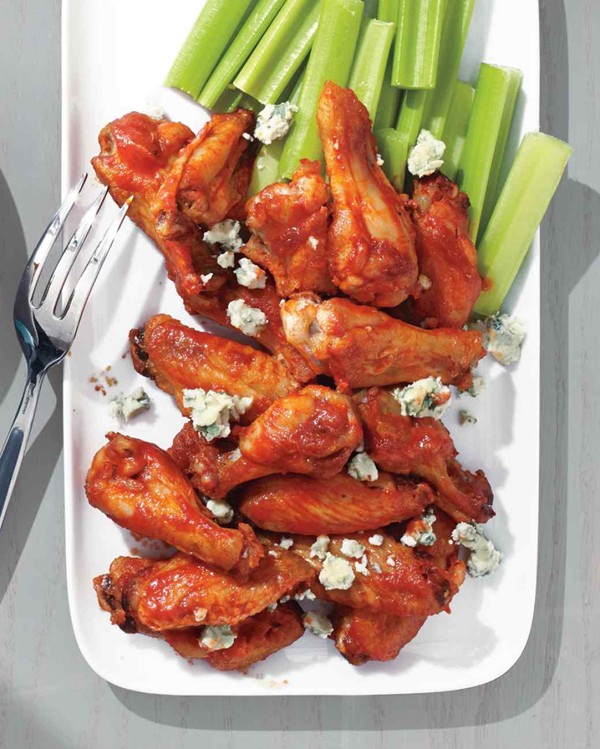 Sriracha-Buffalo chicken wings