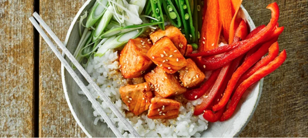 Sriracha salmon poke bowl