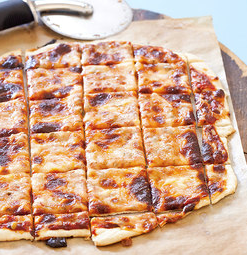 St. Louis-style pizza