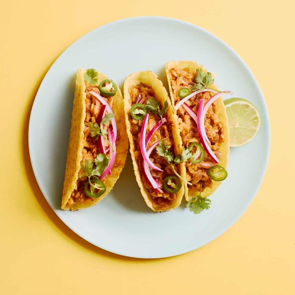 Stalk and lentil tacos with coriander salsa