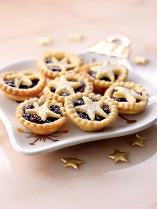 Star-topped minced pies