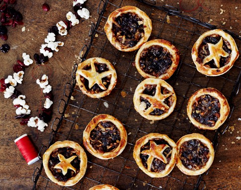 Starry mince pies