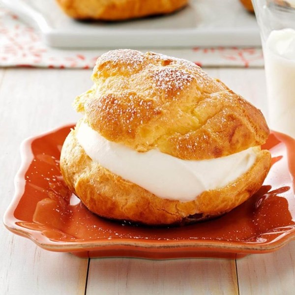 State fair cream puffs