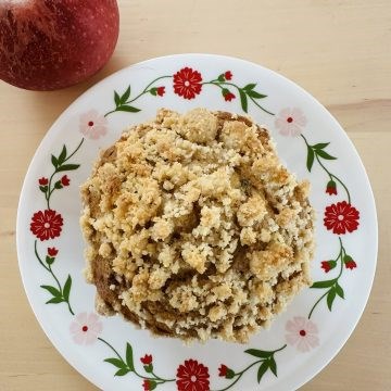 Stayman Winesap apple crumble (jumbo) muffins