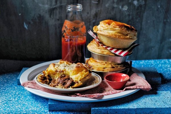 Steak & cheesy potato pies