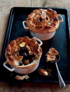 Steak & kidney pie