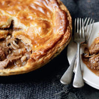 Steak and Guinness pie