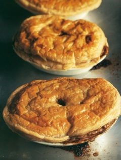 Steak and oyster pie