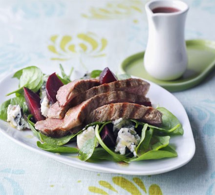 Steak, beet and blue cheese salad