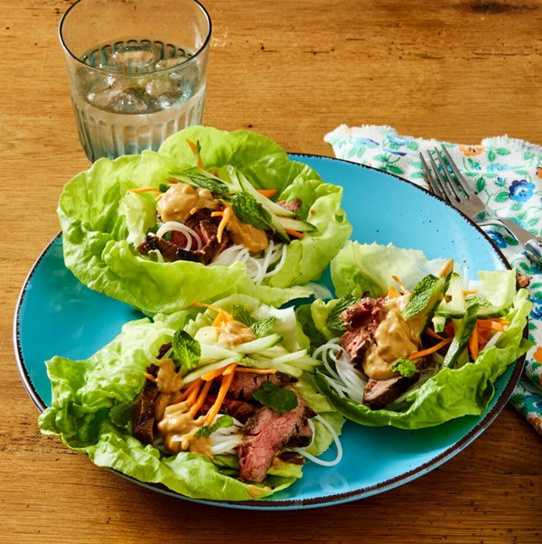 Steak lettuce wraps with peanut sauce