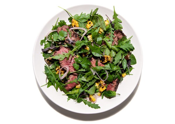 Steak salad with herbs