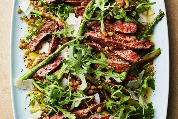 Steak tagliata with asparagus & lentils