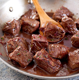 Steak tips with red wine pan sauce