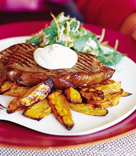 Steak with Boursin and sweet potato oven chips
