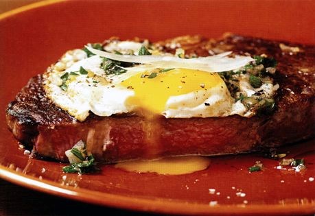 Steak with fried eggs (Bife à cavalo)