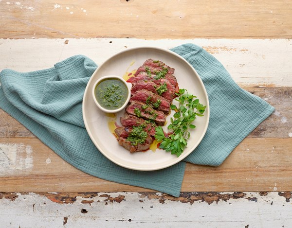 Steak with herb & olive oil sauce (Tagliata di manzo con salmoriglio)