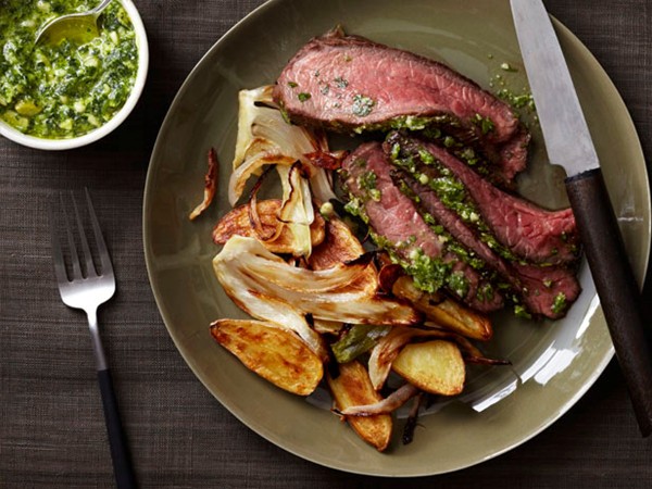 Steak with spicy olive pesto