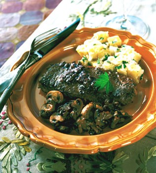 Steaks with sauce bordelaise