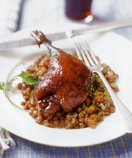 Steamed and crisped duck legs with umbrian lentils