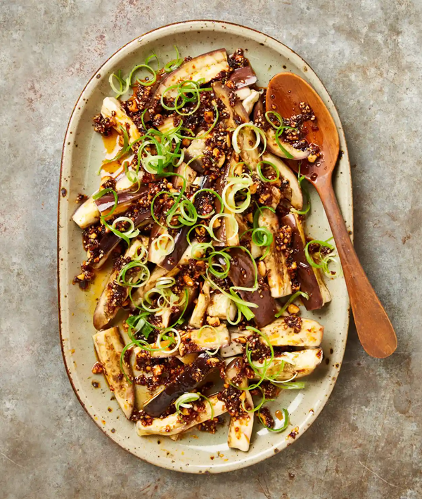 Steamed aubergines with cashew rayu