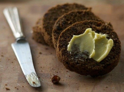 Steamed brown bread