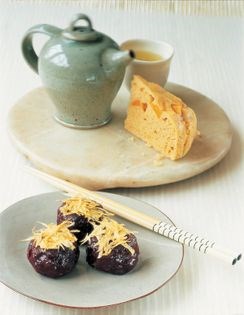 Steamed cake with sweet potatoes (Mushi-kasutera)