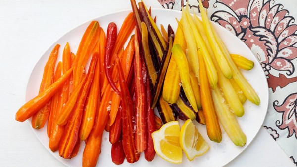 Steamed carrots with lemon and sea salt