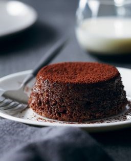 Steamed chocolate five-spice pudding cake