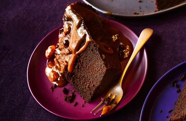 Steamed chocolate pudding with Christmas caramel sauce