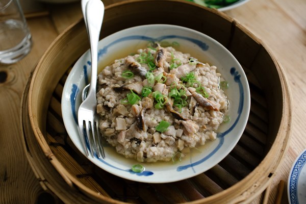 Steamed chopped pork with salted fish (Xiang zheng rou bing)