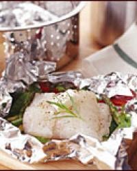 Steamed cod with crisp vegetables