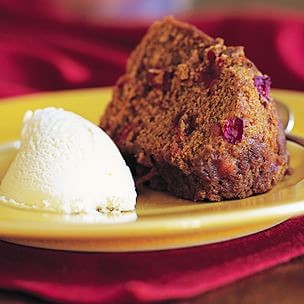 Steamed cranberry pudding