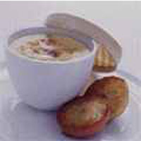 Steamed custards with caramelised apples
