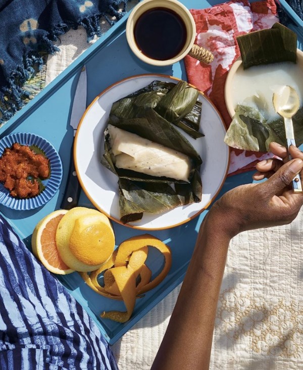 Steamed fermented corn puddings (Eko tutu)