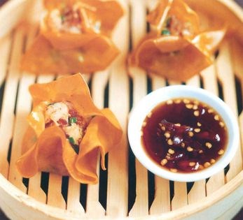 Steamed fish and bacon wontons with sweet chilli sauce