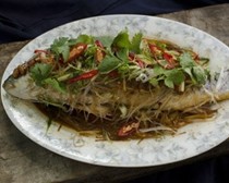 Steamed fish with fermented soya beans & glass noodles